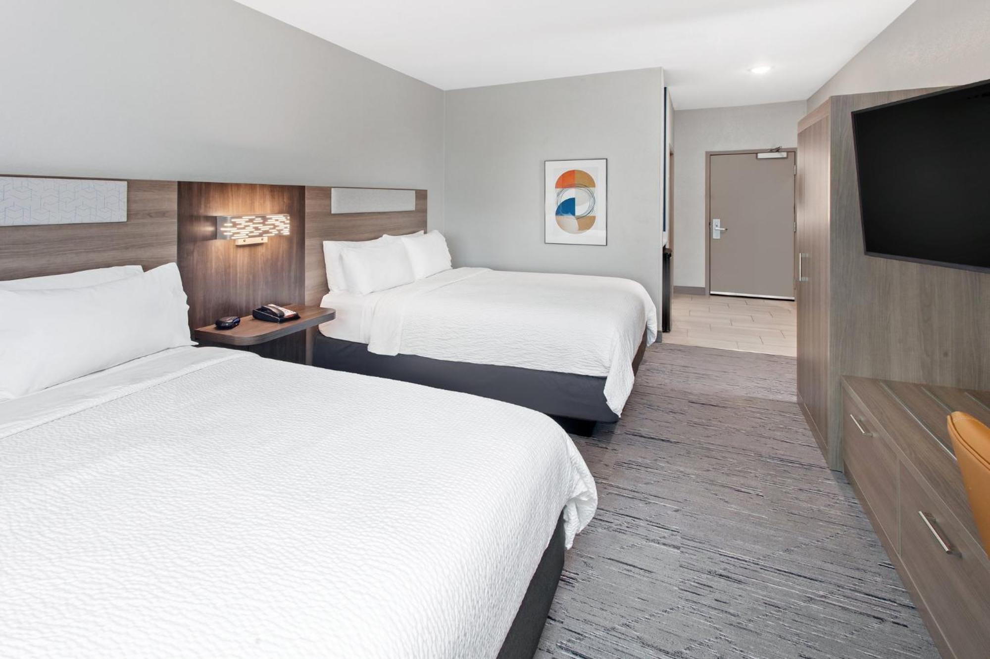 Holiday Inn Express Cleveland Airport - Brook Park By Ihg Екстер'єр фото