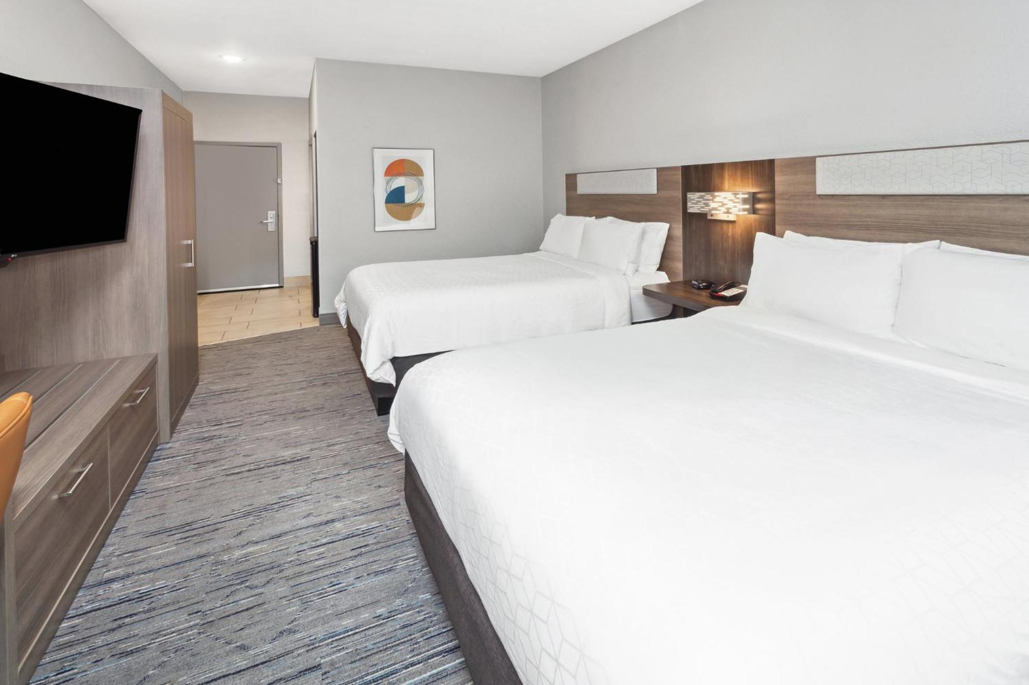 Holiday Inn Express Cleveland Airport - Brook Park By Ihg Екстер'єр фото