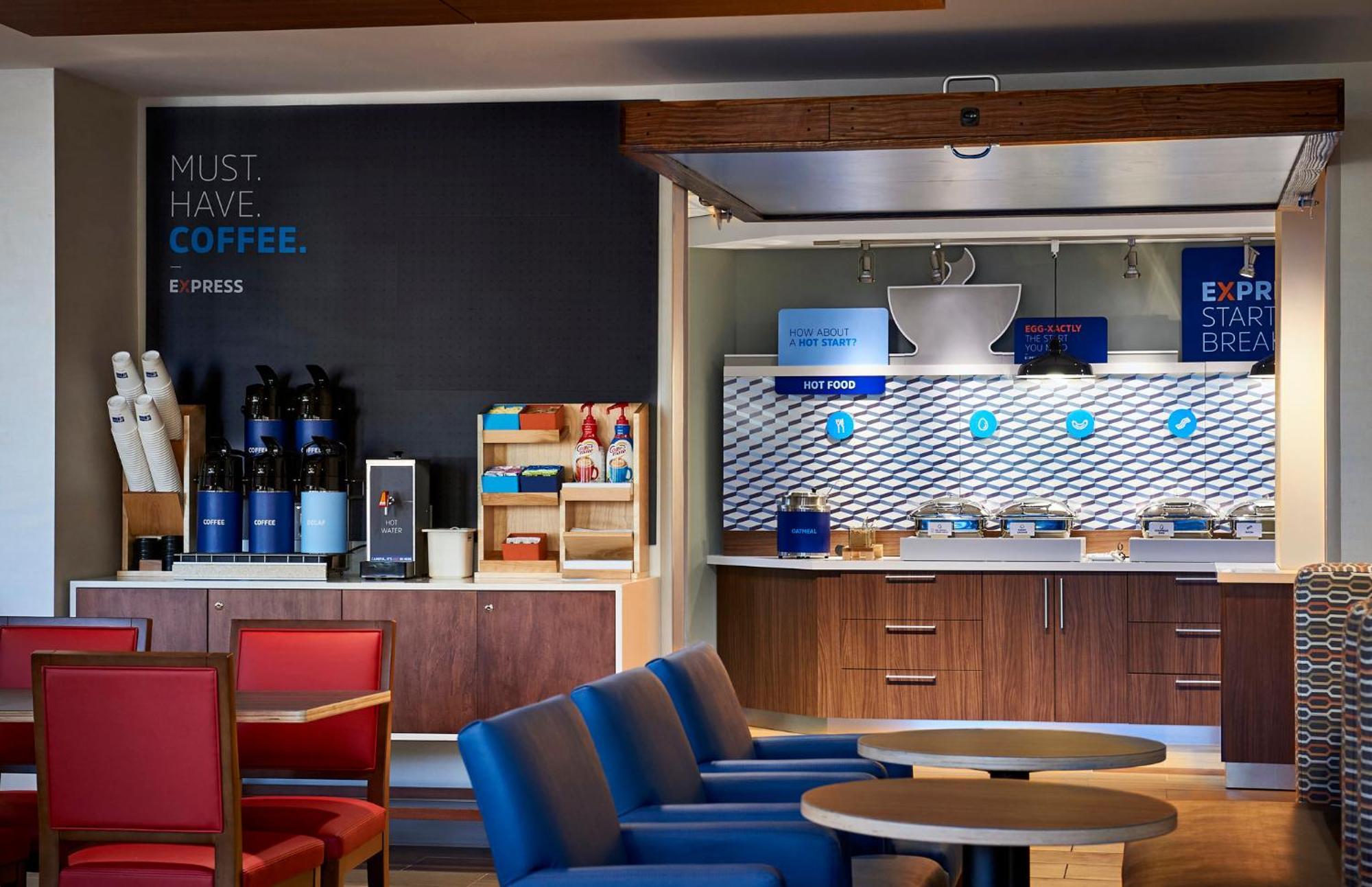 Holiday Inn Express Cleveland Airport - Brook Park By Ihg Екстер'єр фото