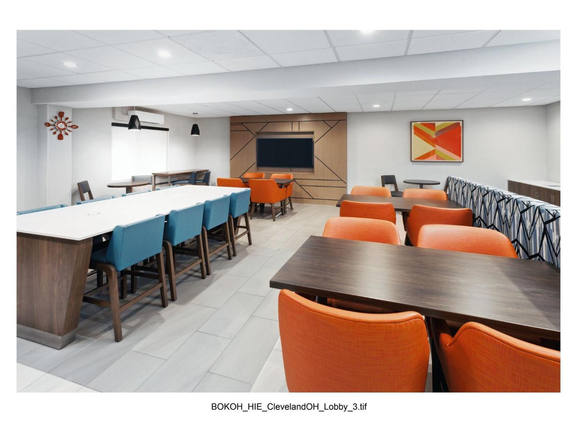 Holiday Inn Express Cleveland Airport - Brook Park By Ihg Екстер'єр фото