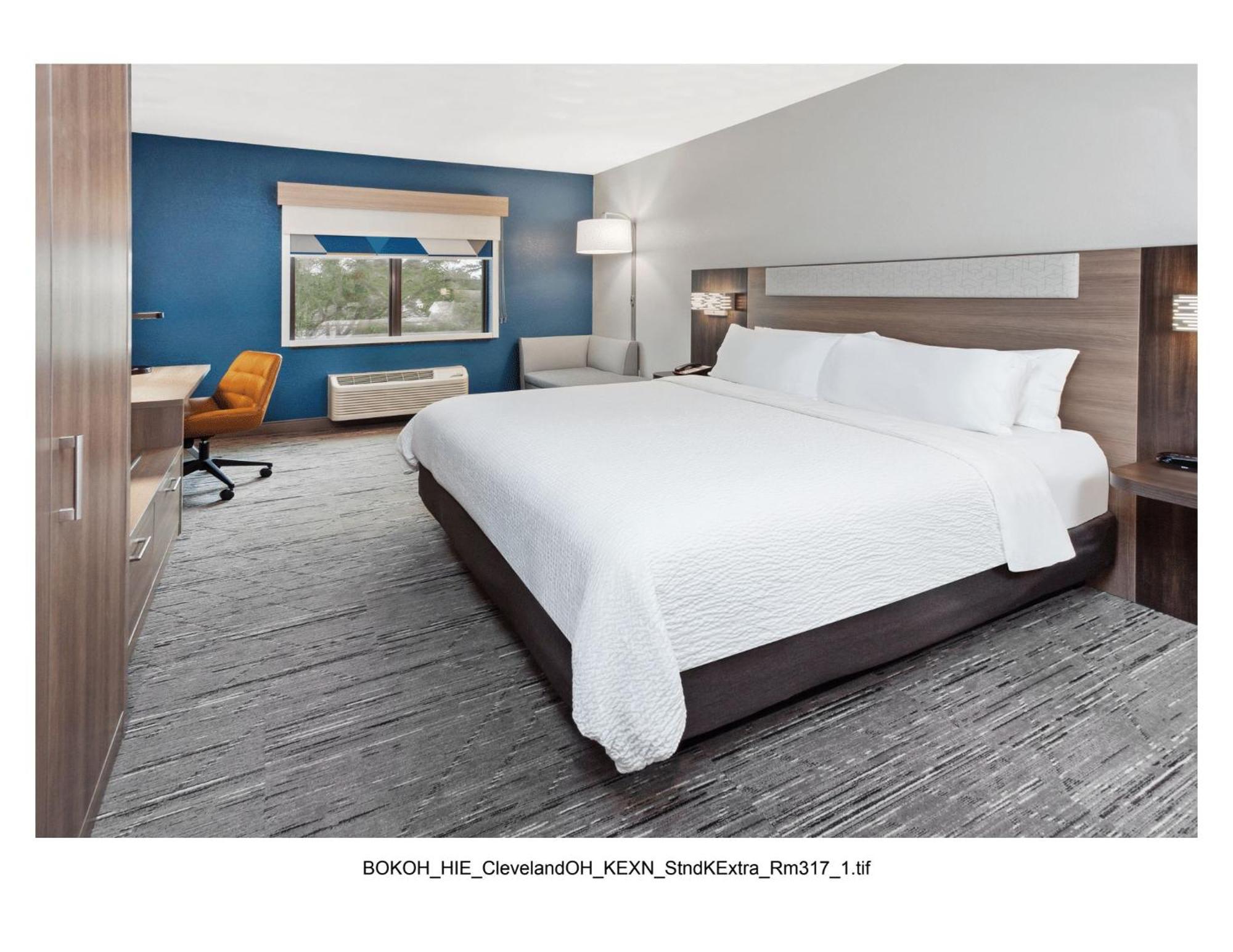 Holiday Inn Express Cleveland Airport - Brook Park By Ihg Екстер'єр фото