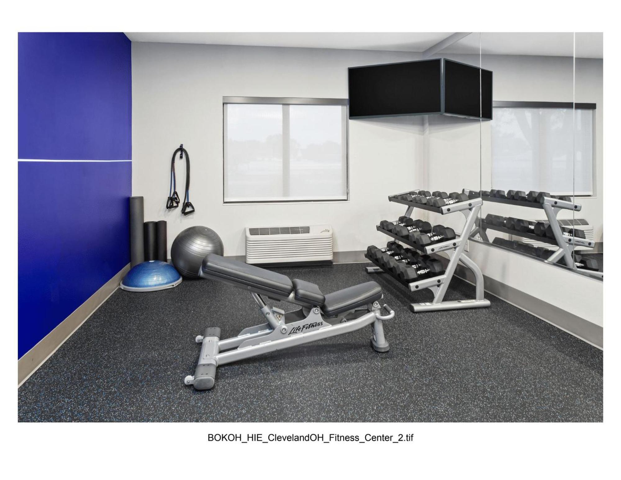 Holiday Inn Express Cleveland Airport - Brook Park By Ihg Екстер'єр фото