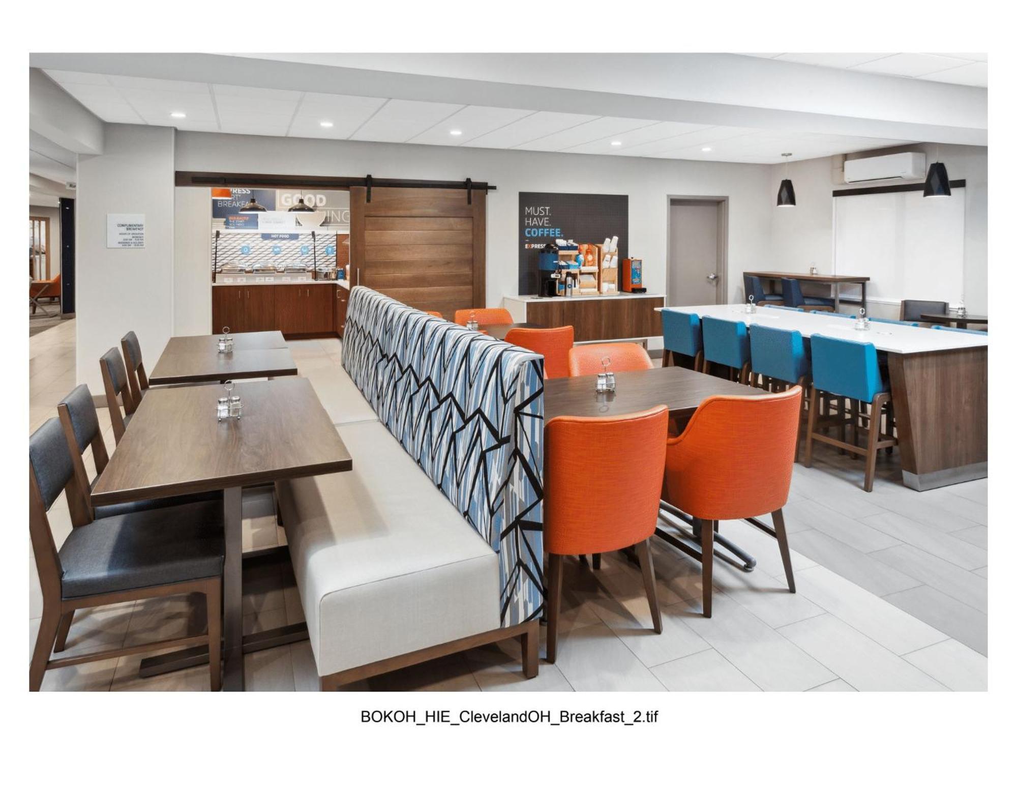 Holiday Inn Express Cleveland Airport - Brook Park By Ihg Екстер'єр фото
