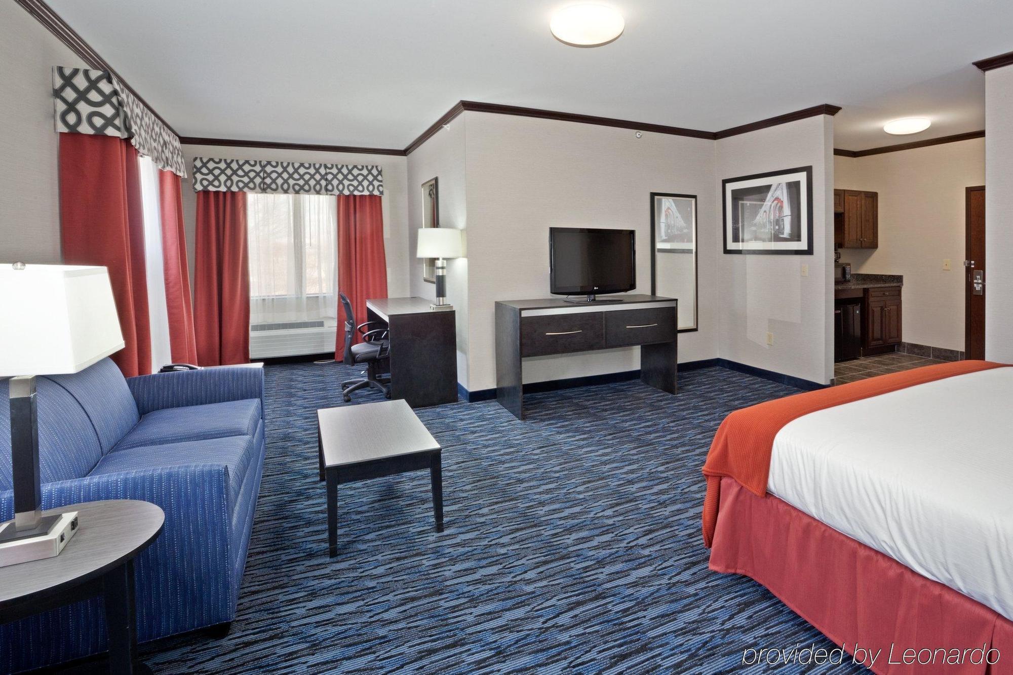 Holiday Inn Express Cleveland Airport - Brook Park By Ihg Номер фото